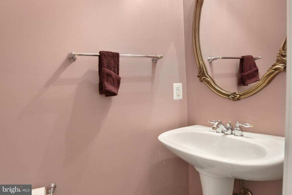 8416 Churchside Drive - Photo 73