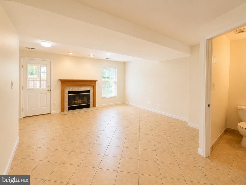 8268 Vermont Place - Photo 19