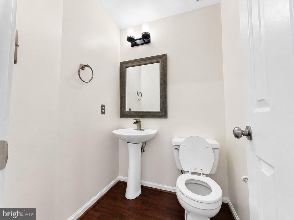 8268 Vermont Place - Photo 2