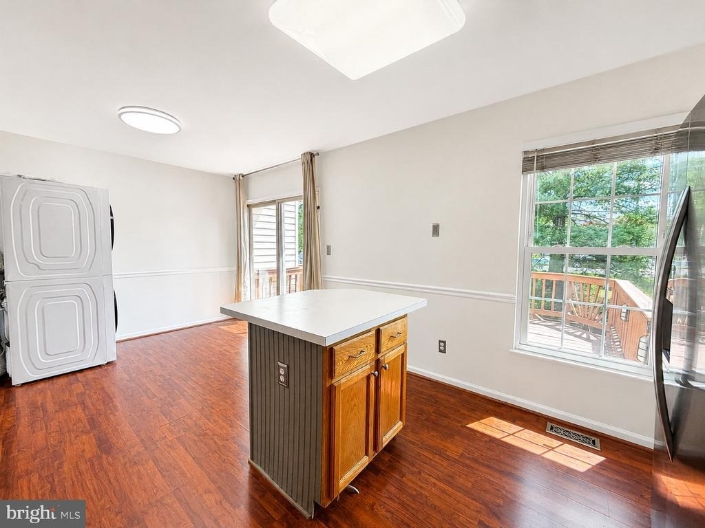 8268 Vermont Place - Photo 6