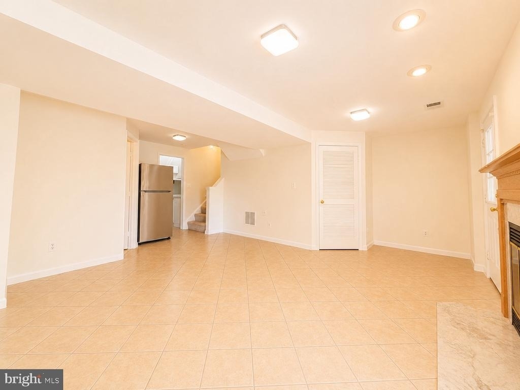 8268 Vermont Place - Photo 21