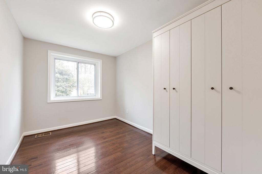 3825 Larchwood Road - Photo 10