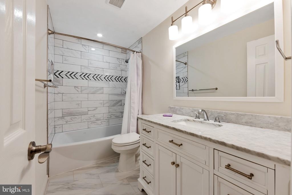 3825 Larchwood Road - Photo 23