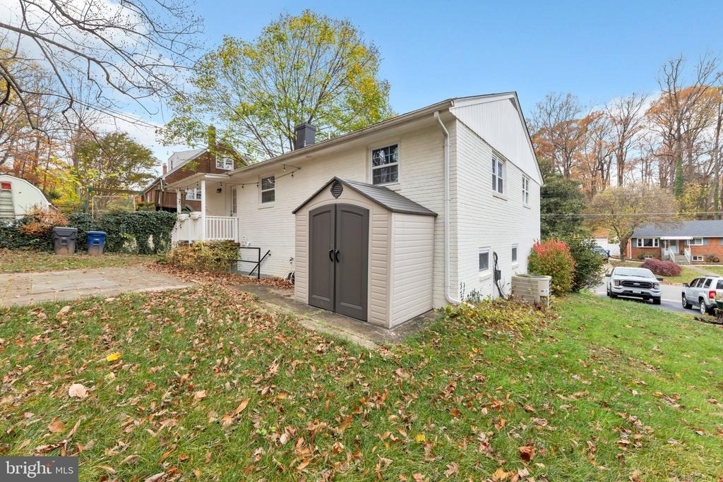 3825 Larchwood Road - Photo 26
