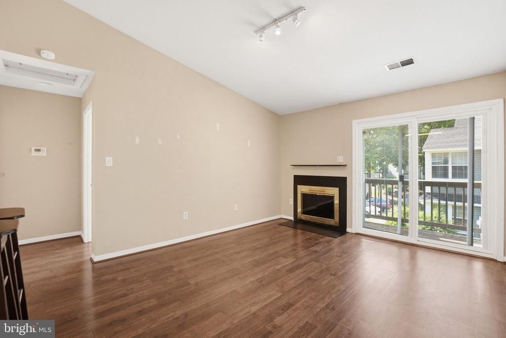 8633 Beekman Place - Photo 5