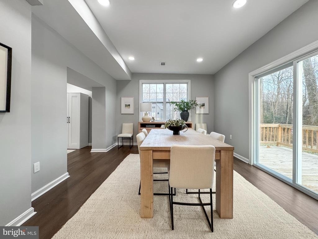 6621 Hallwood Avenue - Photo 10