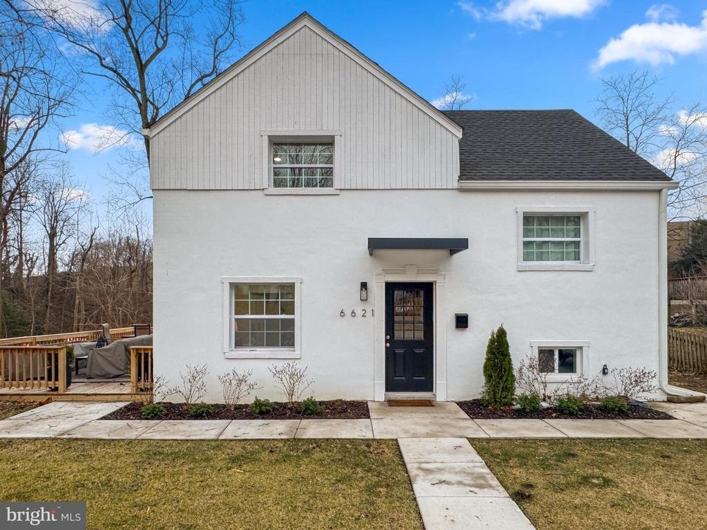 6621 Hallwood Avenue - Photo 1