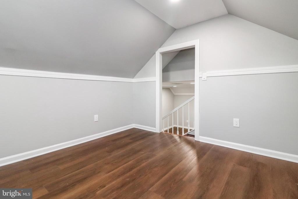 6621 Hallwood Avenue - Photo 19