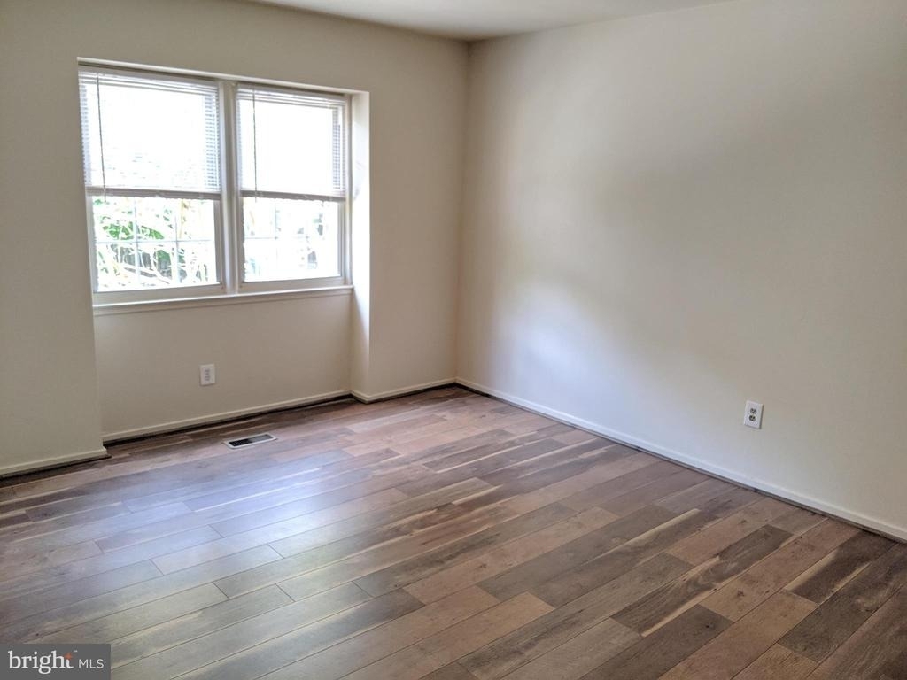 7760 Matisse Way - Photo 16