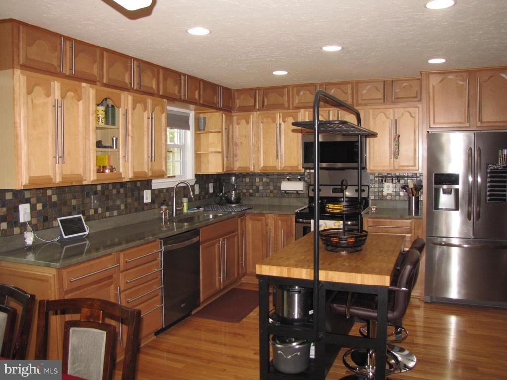 9031 Blarney Stone Drive - Photo 3