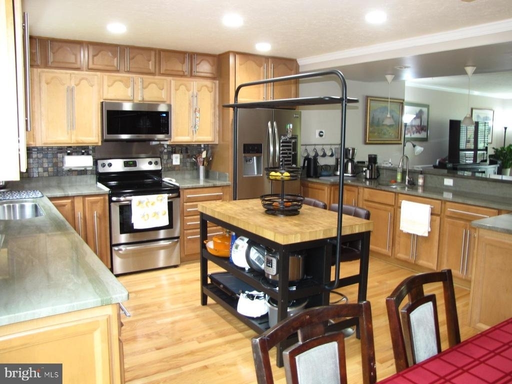 9031 Blarney Stone Drive - Photo 1