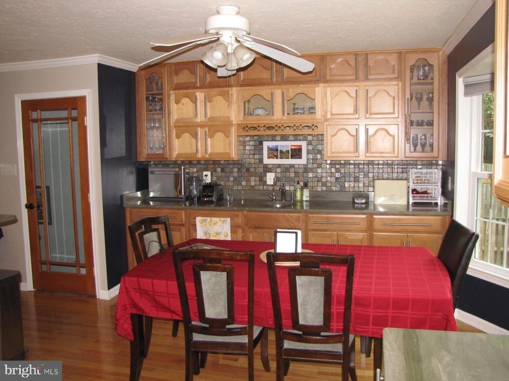 9031 Blarney Stone Drive - Photo 6