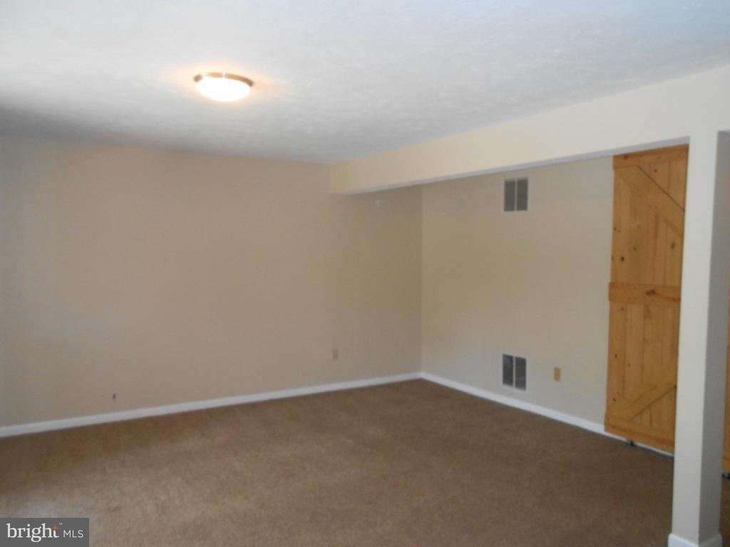 131 Township Court - Photo 3