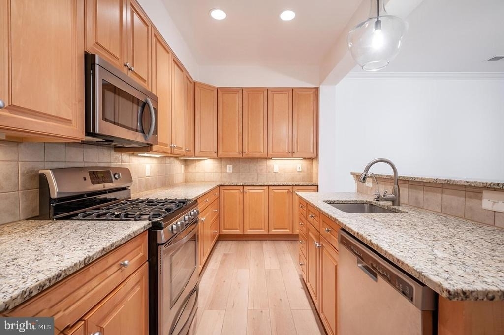 10328 Sager Avenue - Photo 6