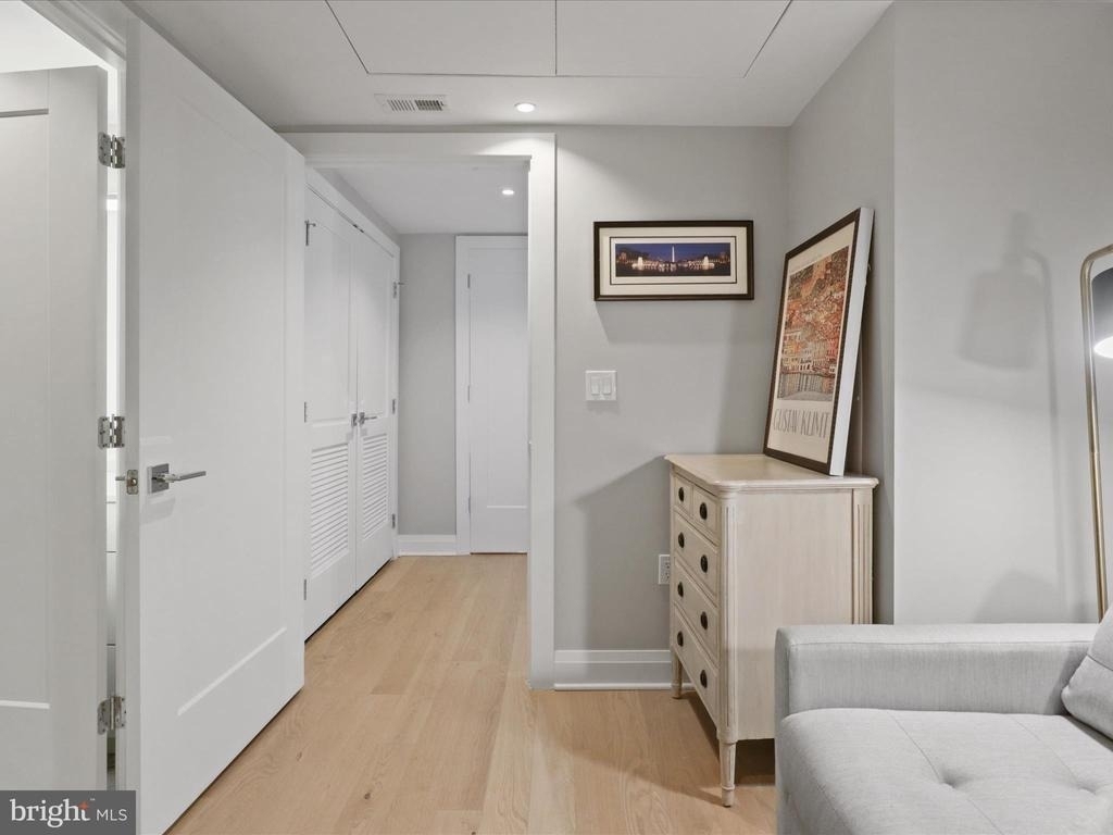 925 N Fairfax Street - Photo 16