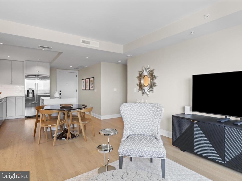 925 N Fairfax Street - Photo 12