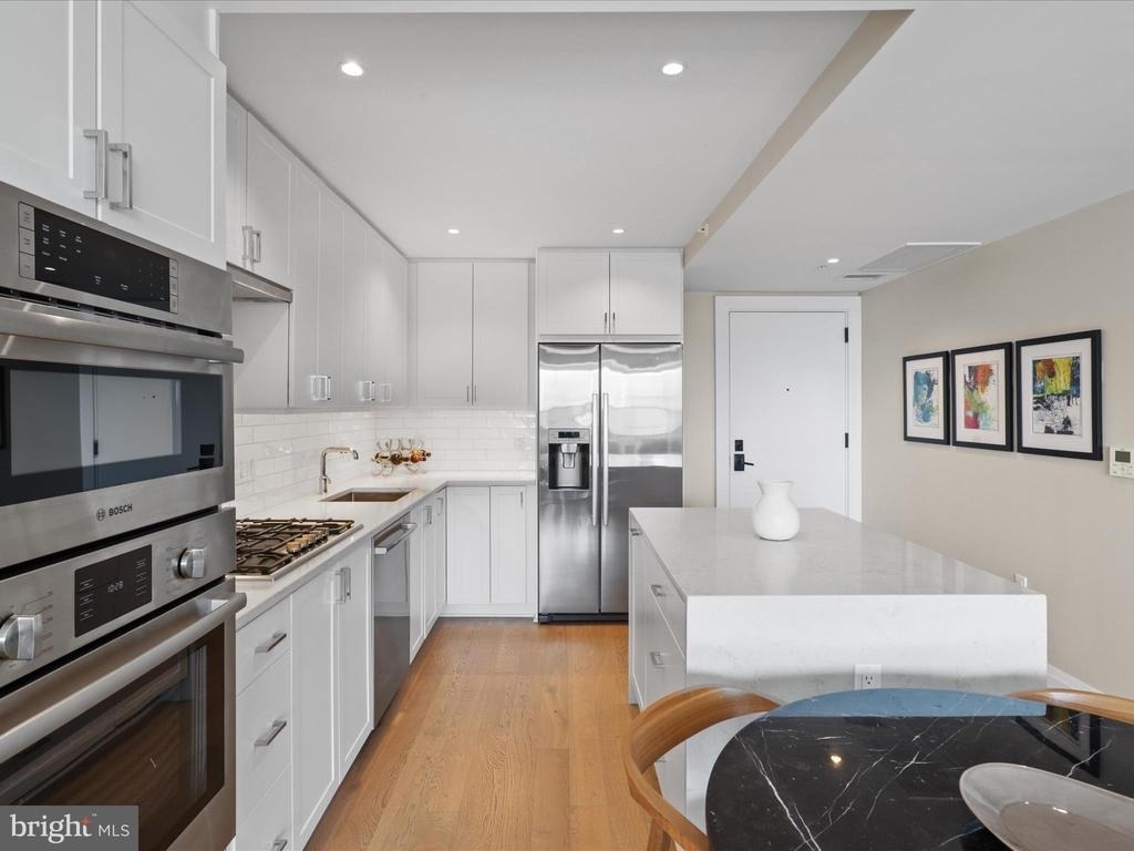 925 N Fairfax Street - Photo 9