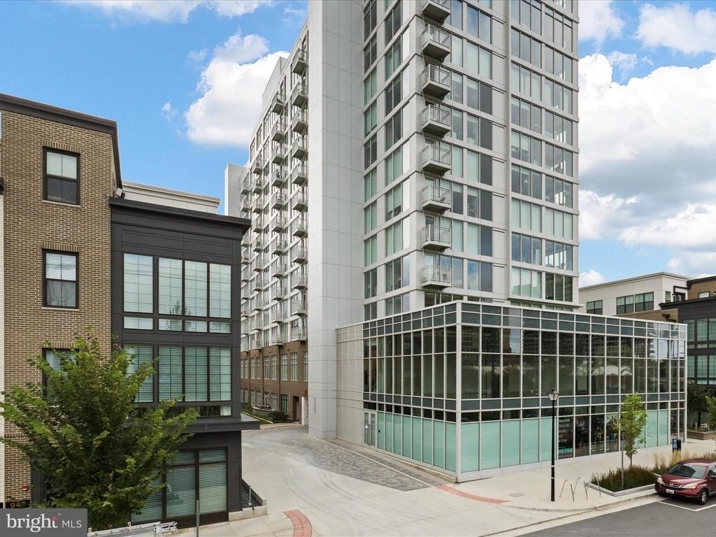 925 N Fairfax Street - Photo 33