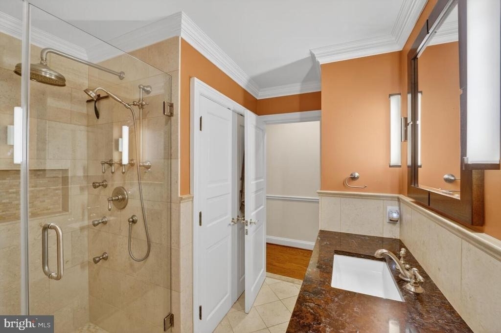 1300 Army Navy Drive - Photo 15