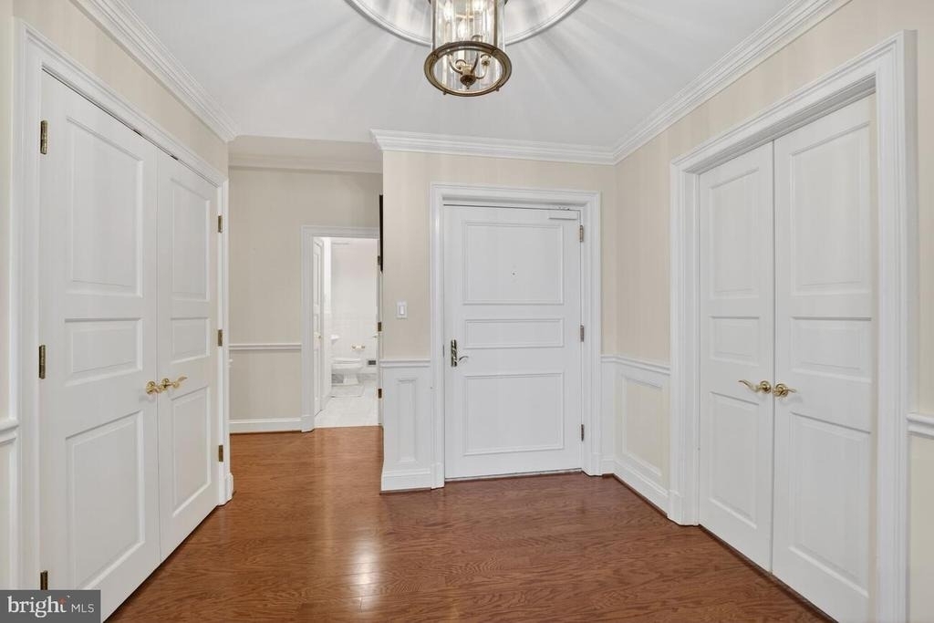 1300 Army Navy Drive - Photo 9