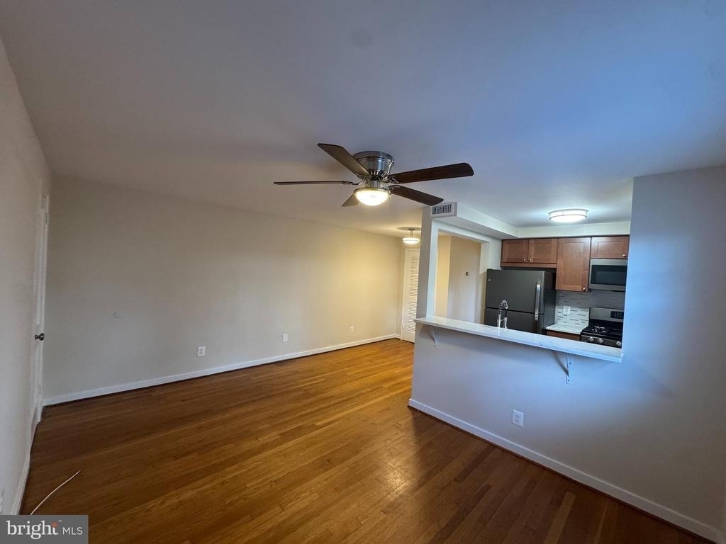 133 S Courthouse Road - Photo 12