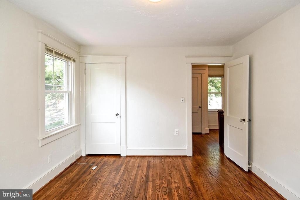 633 24th Street S - Photo 28
