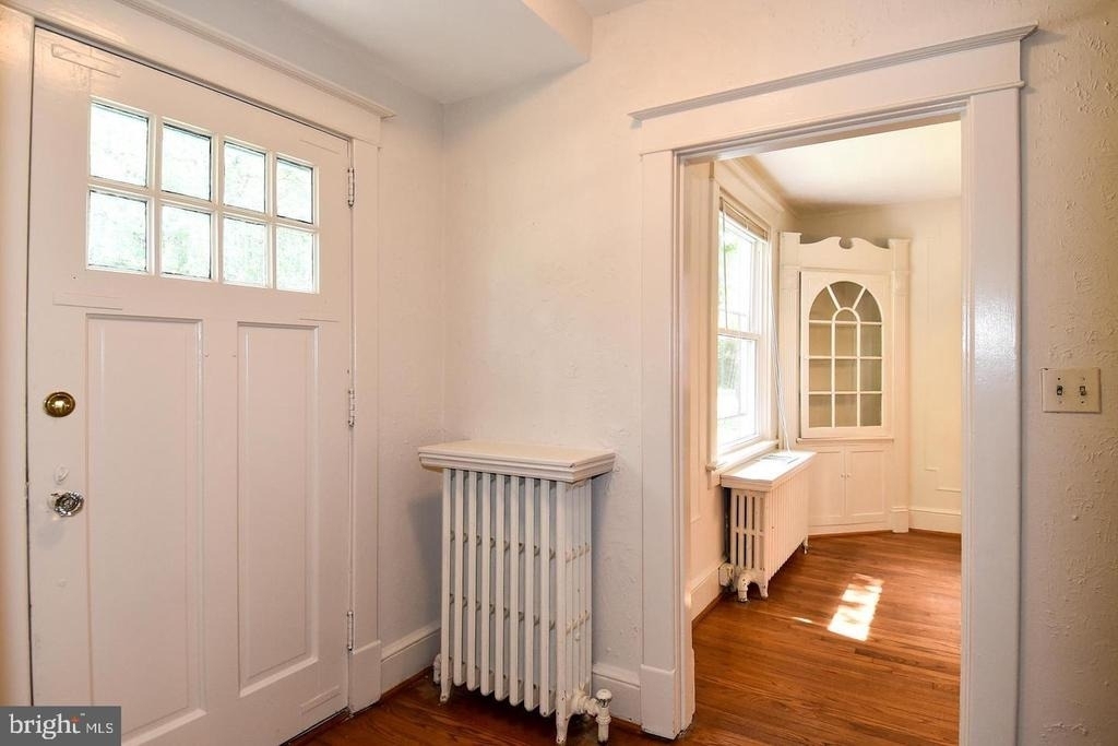 633 24th Street S - Photo 1