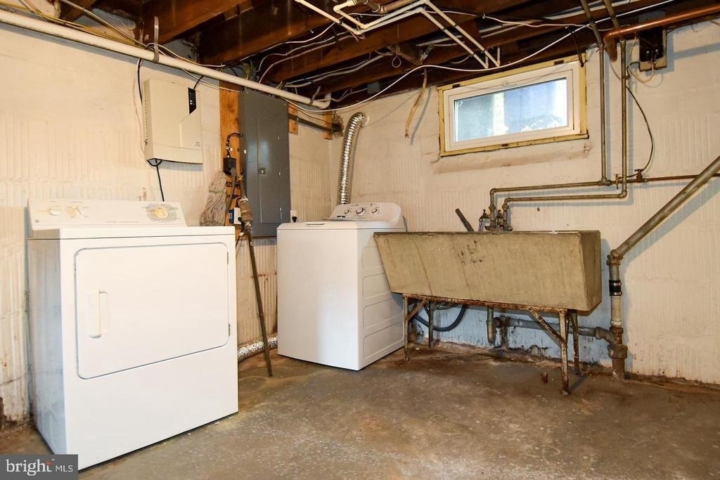 633 24th Street S - Photo 43