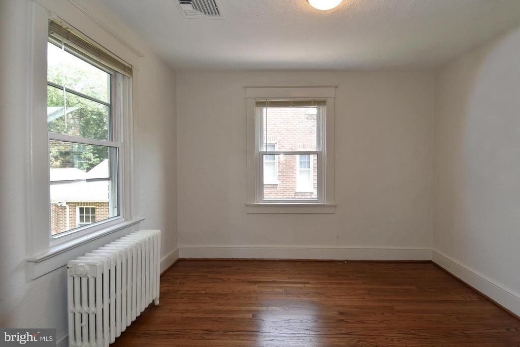 633 24th Street S - Photo 22