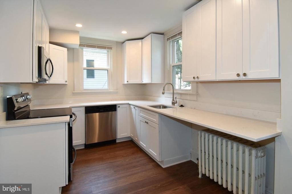 633 24th Street S - Photo 12