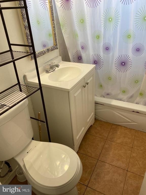 420 W Ruscomb Street - Photo 1