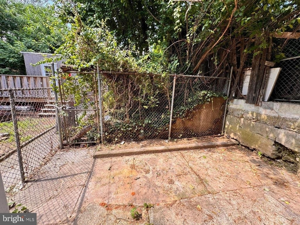 5439 Hunter Street - Photo 7