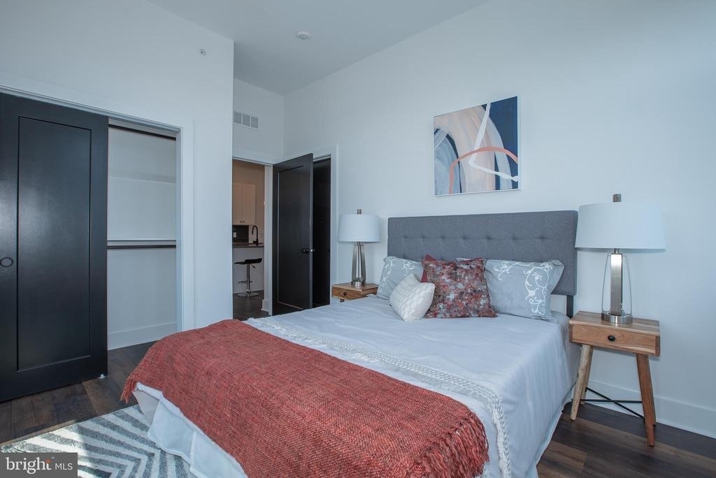 2940 W Thompson Street - Photo 11