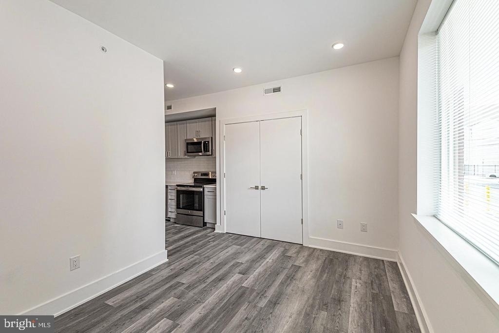 1245 Ridge Avenue - Photo 14