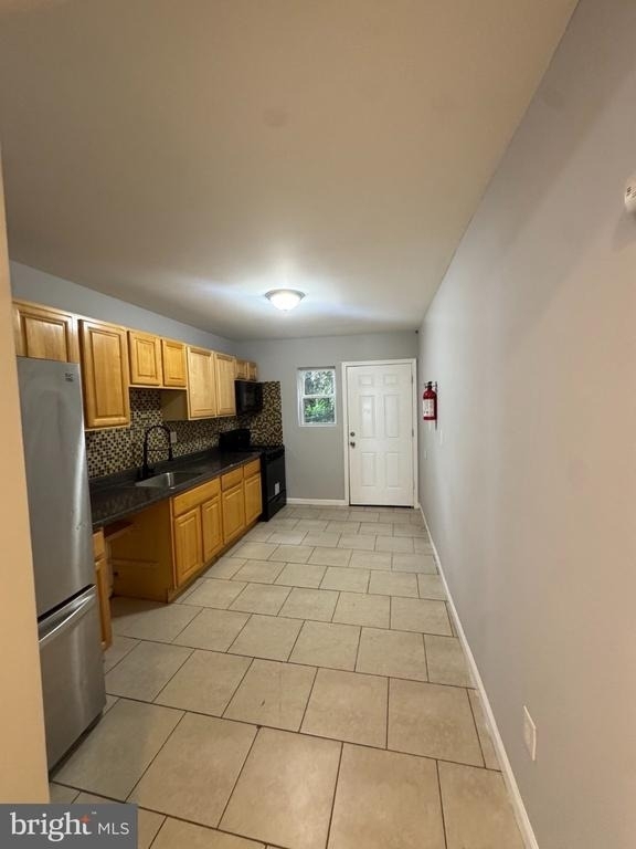 24 Abbottsford Avenue - Photo 1