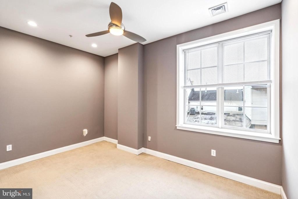 207 Rector Street - Photo 13