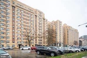 2601 Pennsylvania Avenue - Photo 19