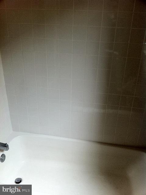 1438 Snyder Avenue - Photo 7