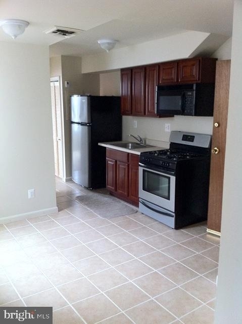 1438 Snyder Avenue - Photo 0