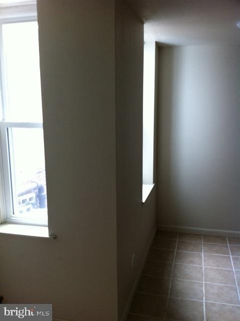 1438 Snyder Avenue - Photo 9