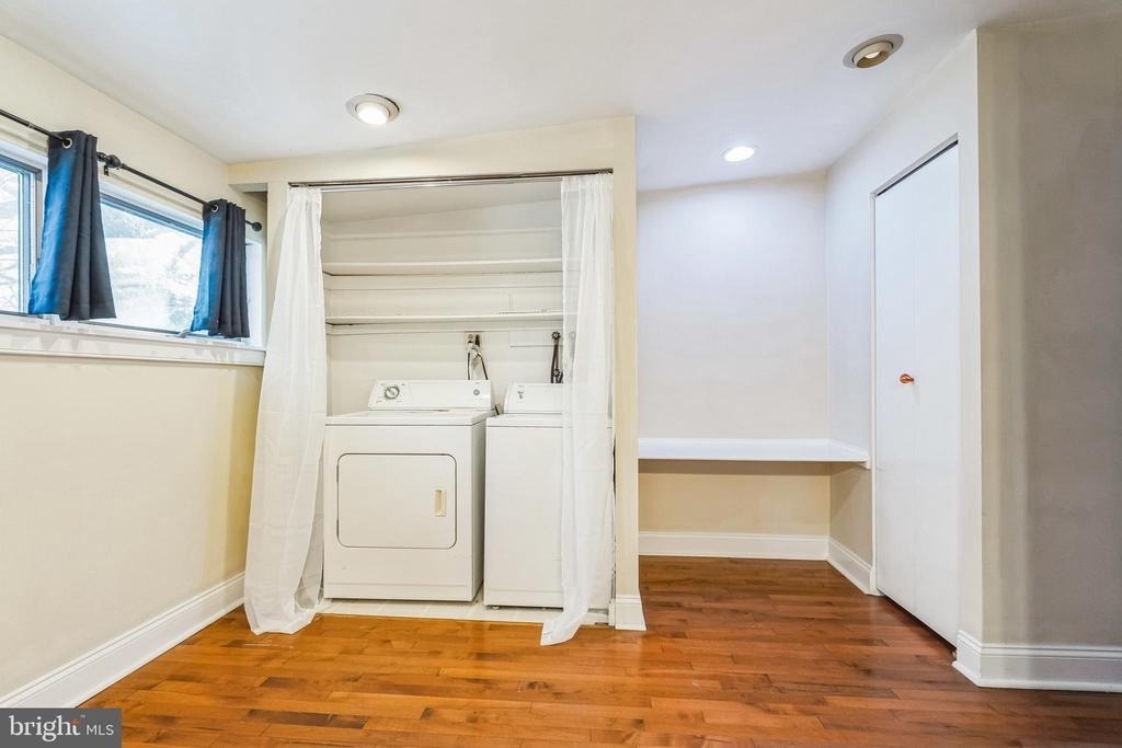4543 Baker Street - Photo 15
