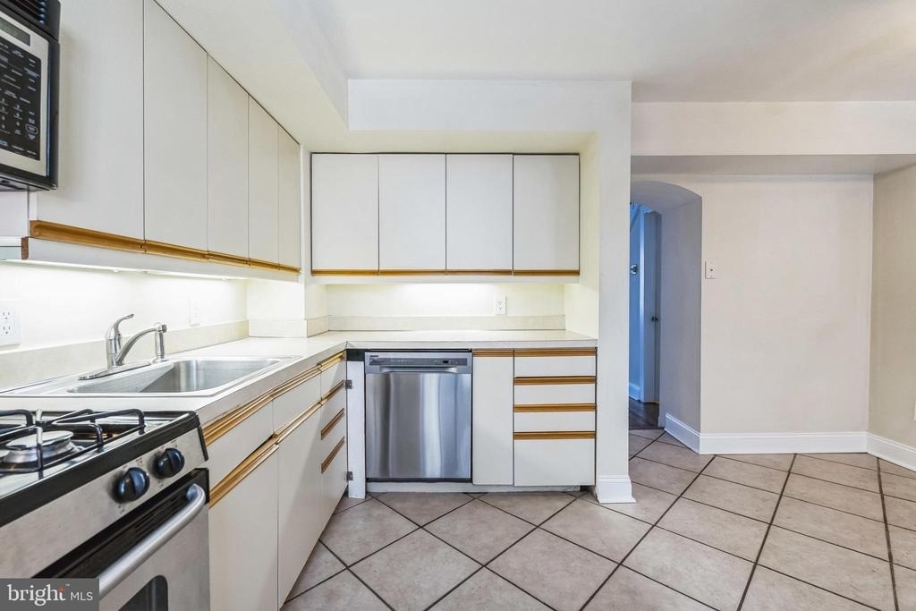 4543 Baker Street - Photo 6