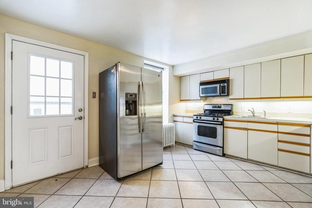 4543 Baker Street - Photo 4