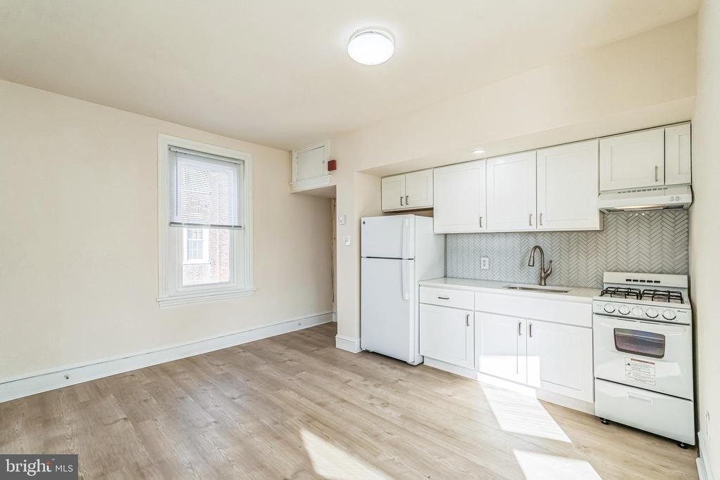 459 Martin Street - Photo 3