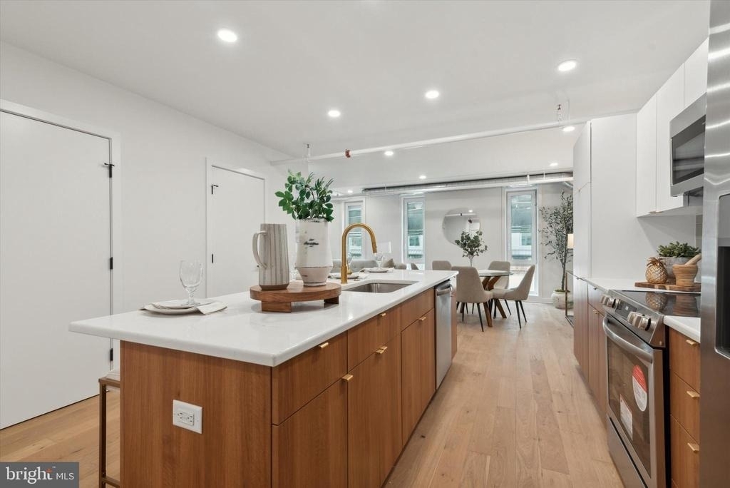 1416 Frankford Avenue - Photo 3