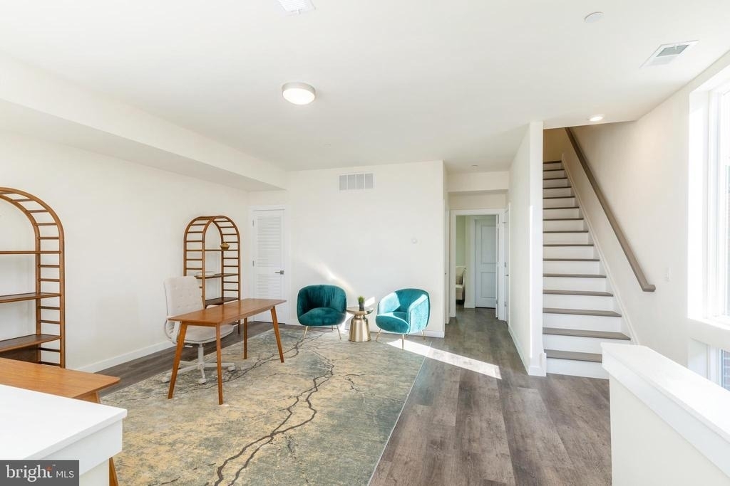 1307 Germantown Avenue - Photo 8