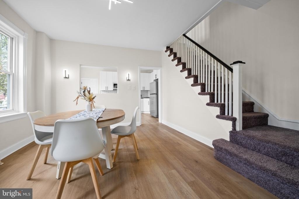 7608 Chelwynde Avenue - Photo 11