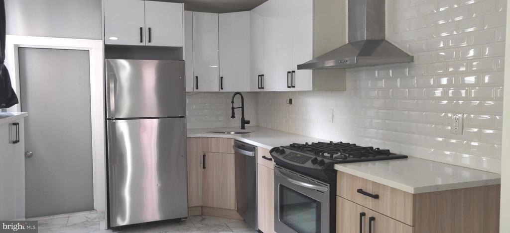 2324 Watkins Street - Photo 4