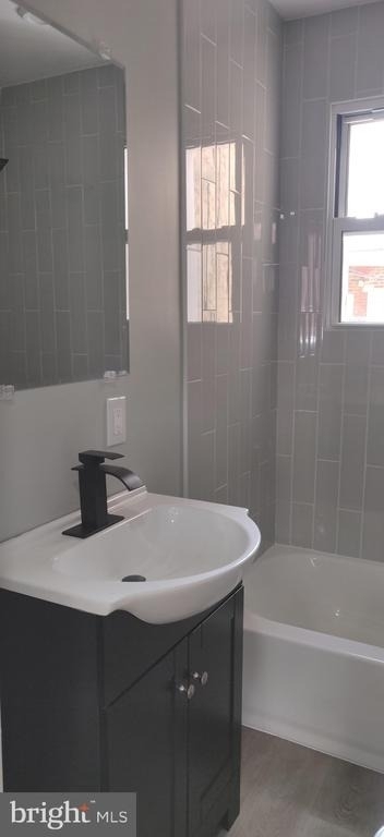 2324 Watkins Street - Photo 8