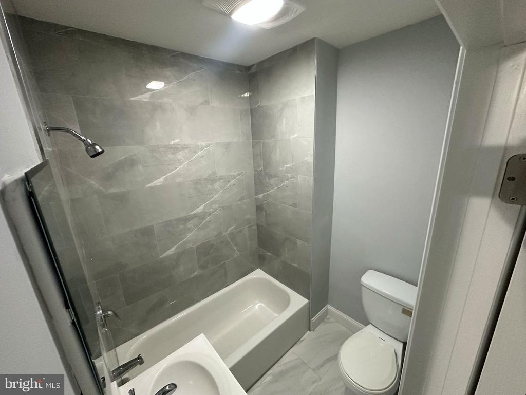 1913 S 20th Street - Photo 4